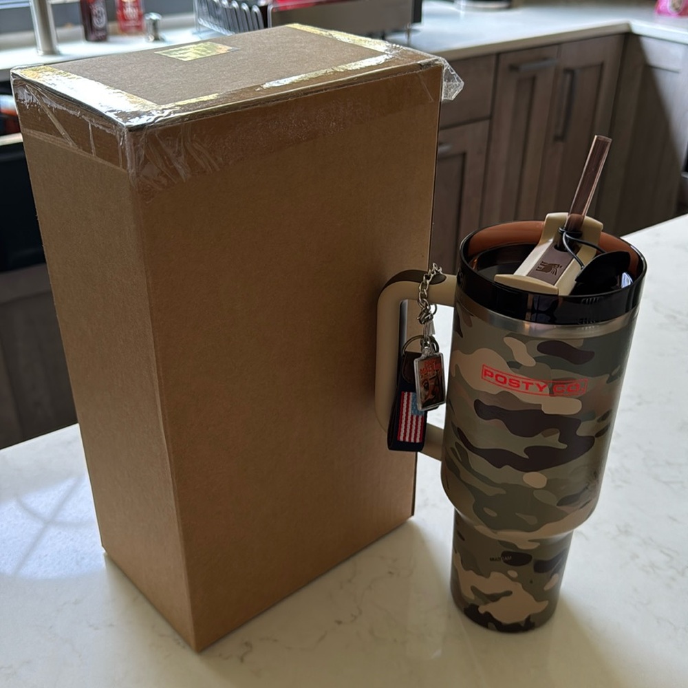 POST MALONE Stanley 40oz Tumbler & Keychain. NIB